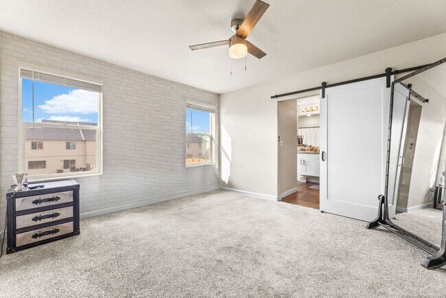 Building Photo - Limited Time Offer! Get $100 OFF Your Firs...