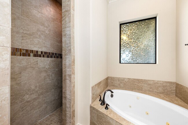 Building Photo - 32 Evangeline Blvd