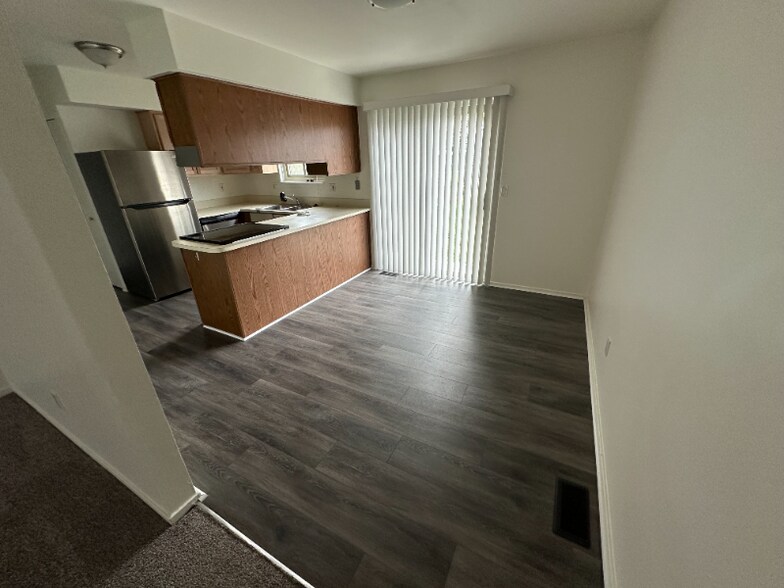 Building Photo - 31621 Couchez St