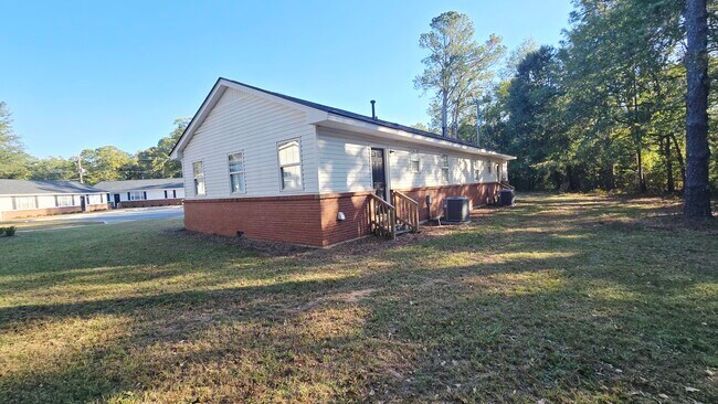 Building Photo - Monetta Apartments