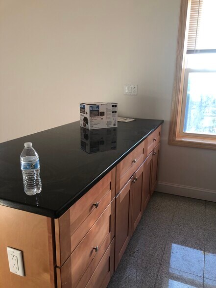 Building Photo - 20 Winthrop St