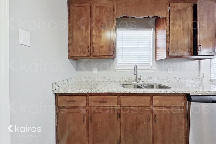 Building Photo - 200 Deer Pkwy