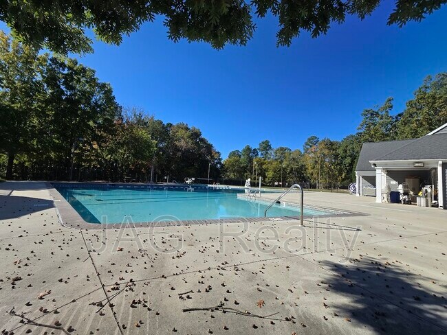 Building Photo - 4323 Chadwell Ln