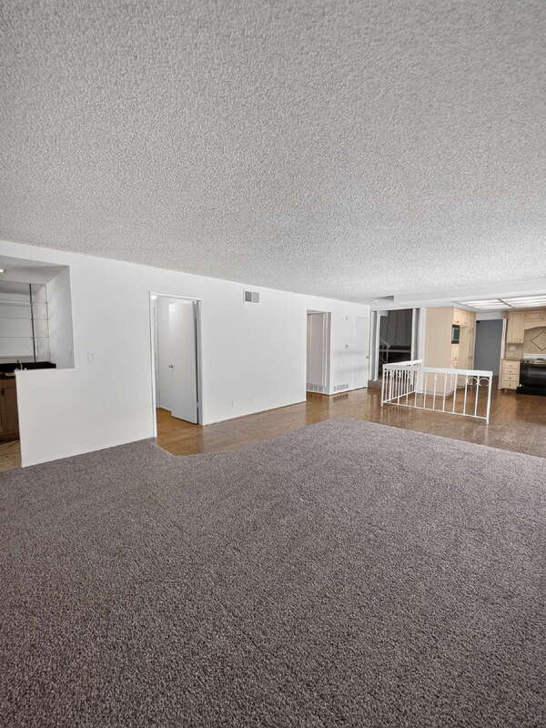 Building Photo - 4459 Avenida Granada