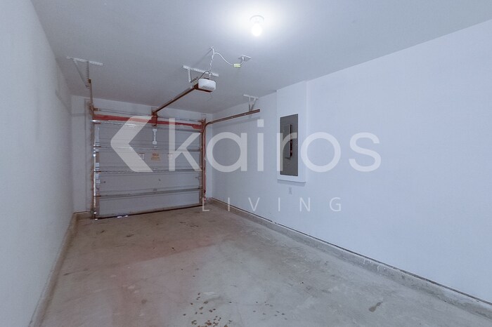 Building Photo - 3214 65th St W