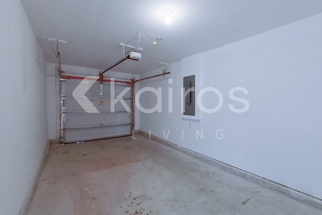 Building Photo - 3214 65th St W