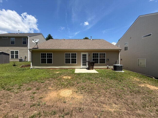 Building Photo - 1040 Treble Ct