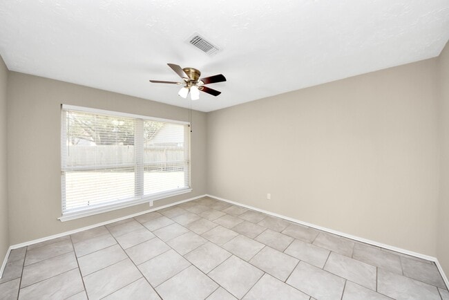 Building Photo - 14718 Windfern Forest Dr