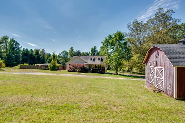 Building Photo - 5700 Miles Rd