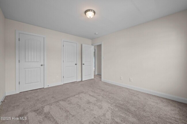 Building Photo - 541 Transom Wy