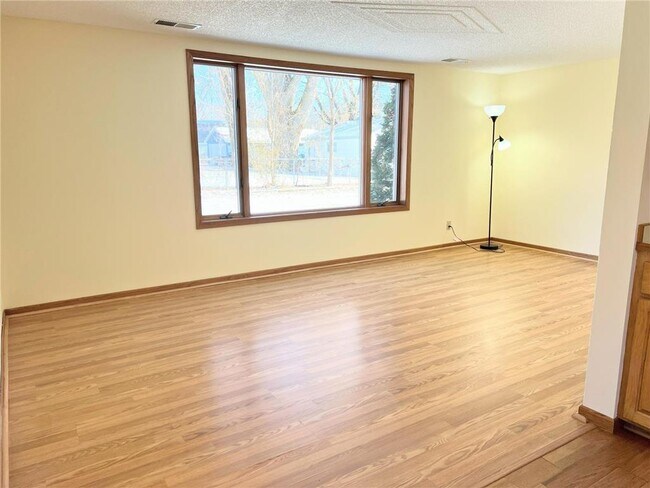 Building Photo - 1670 Stillwater St