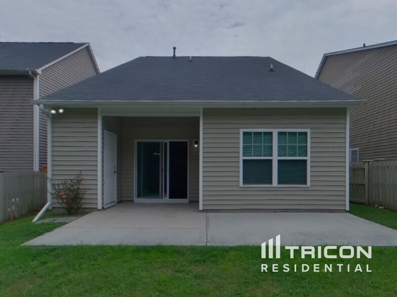 Building Photo - 820 Parnell Ct