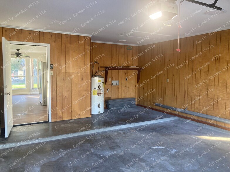 Building Photo - 2119 Highway 3185