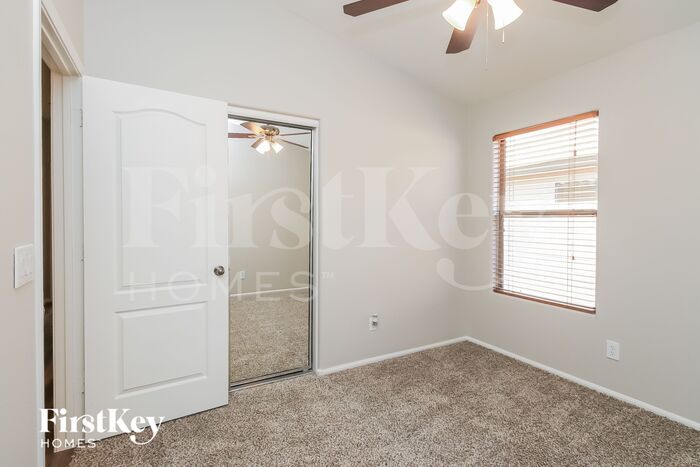 Building Photo - 29882 N Broken Shale Dr