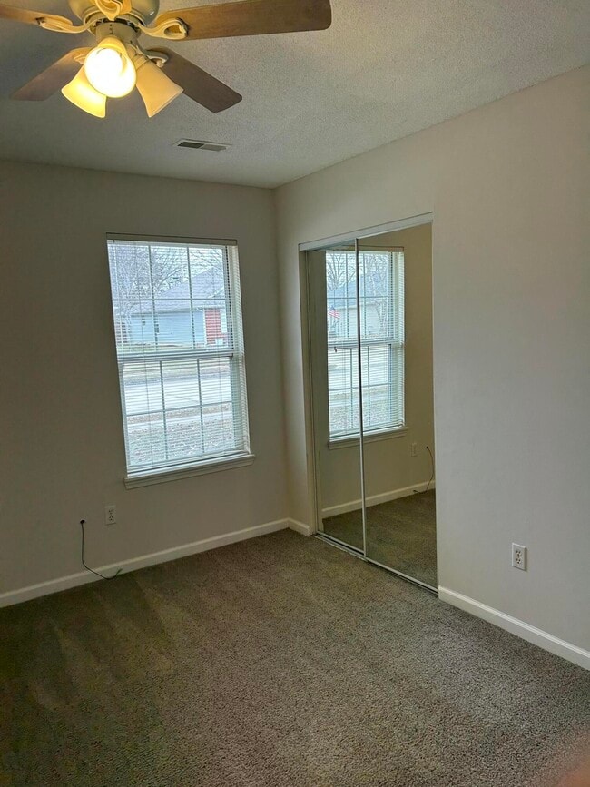 Building Photo - 1201 Squirewood Way