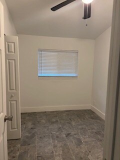 Building Photo - 1530 15 Ter