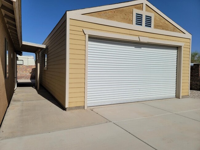 Building Photo - 9635 36th Ln