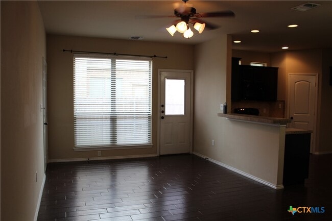 Building Photo - 1137 Brown Rock Dr