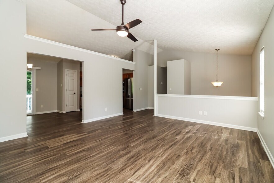 Building Photo - 3360 Tia Trace NW