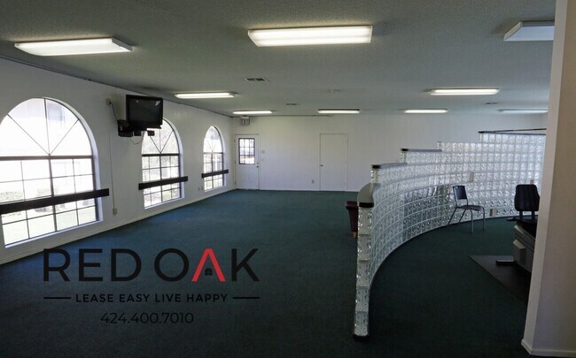 Building Photo - 6601 Victoria Ave