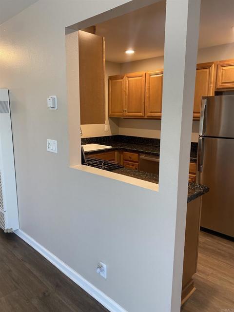 Building Photo - 2088 Montgomery Ave