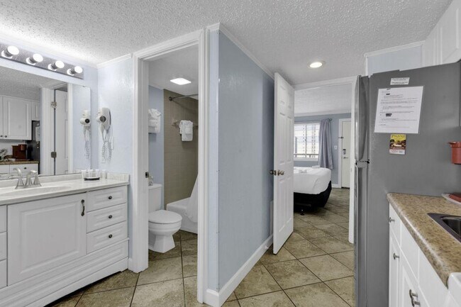 Building Photo - 2001 S Ocean Blvd