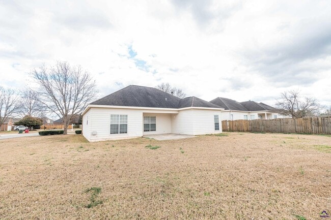 Building Photo - 100 Oldfield Ct