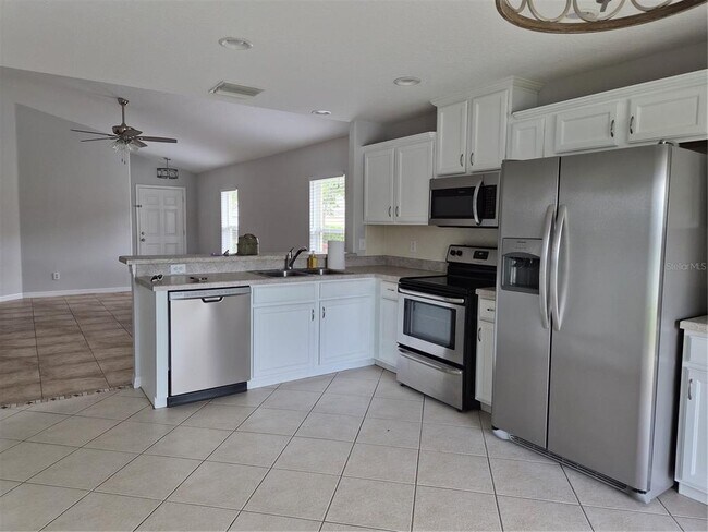 Building Photo - 6219 Blue Runner Ct