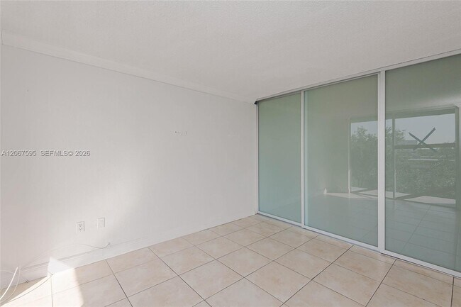 Building Photo - 1805 Sans Souci Blvd
