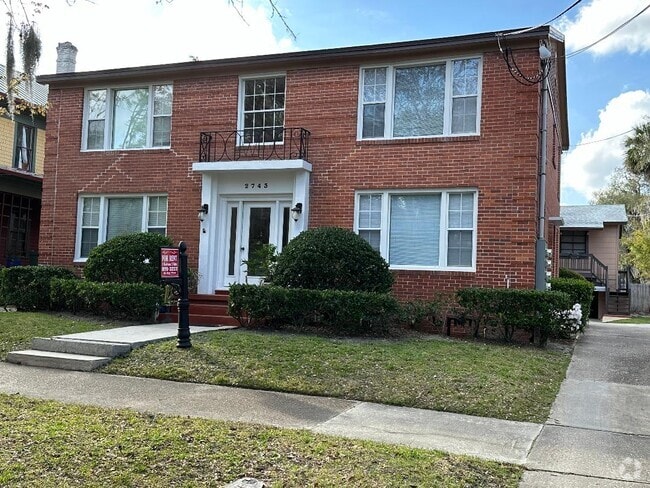 Building Photo - 2743 Riverside Ave