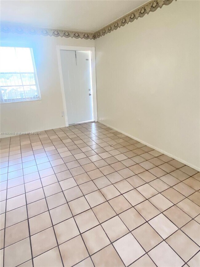 Building Photo - 6154 SW 38th St