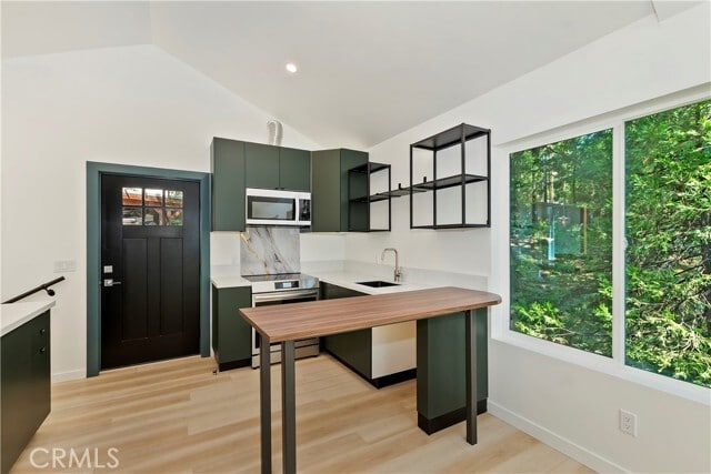 Building Photo - 441 Oriole Dr