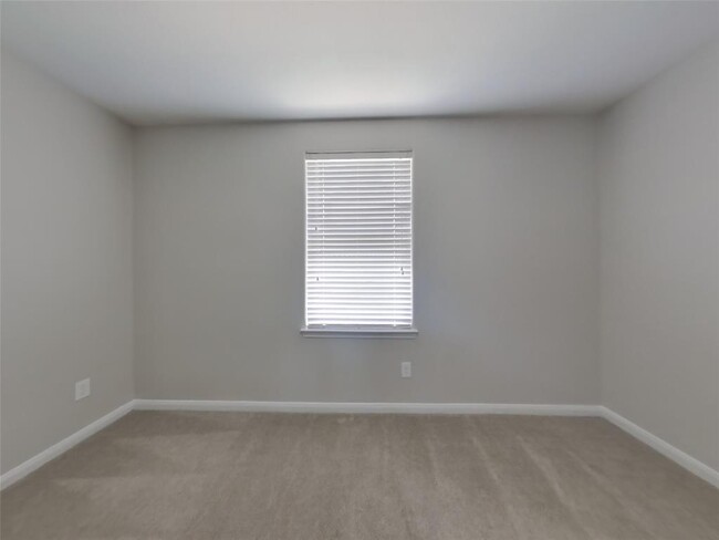 Building Photo - 2123 Golden Topaz Dr