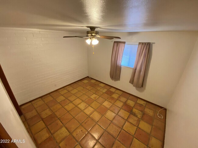 Building Photo - 7153 N 57th Dr