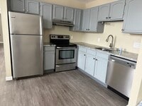 Building Photo - 40 S Cherry St