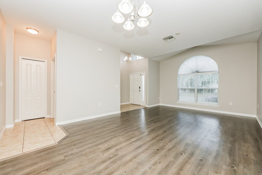 Building Photo - 11740 Colony Lakes Blvd