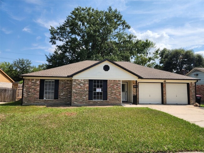 Primary Photo - 23918 Beaverwood Dr