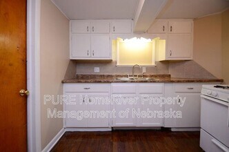 Building Photo - 1021 S 30th Ave