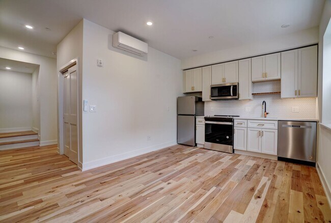 Building Photo - 620 S 8th St