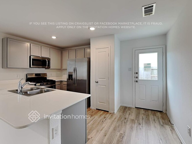 Building Photo - 22292 Stoney Ravine Dr