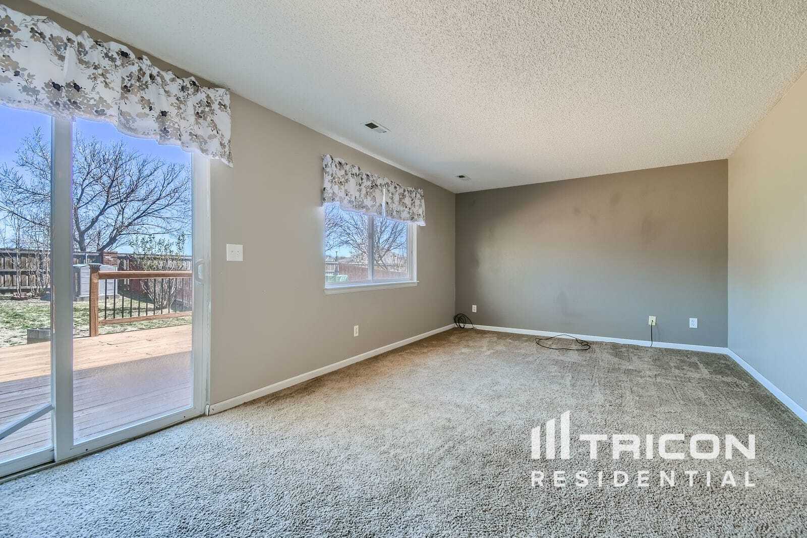 Building Photo - 2658 Comanche Creek Dr