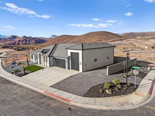 Building Photo - 362 Firerock Way