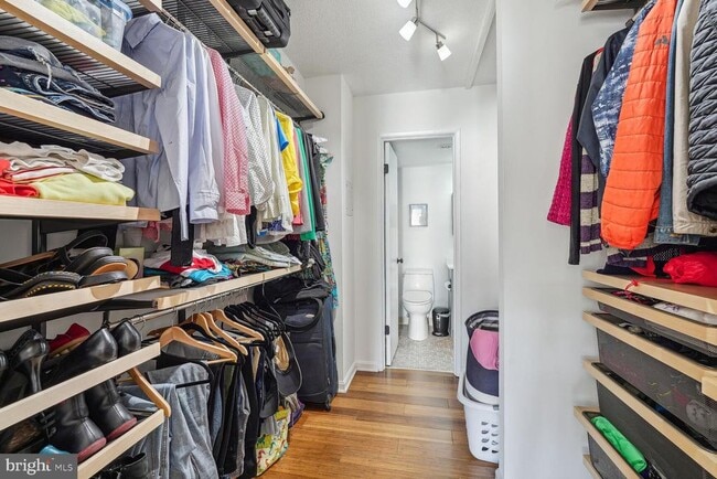 Building Photo - 1280 21st St NW