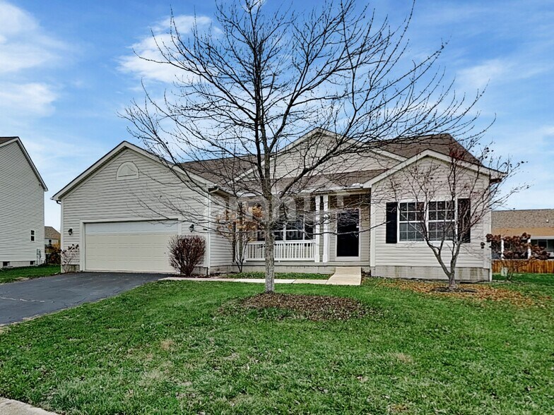 Primary Photo - 210 Cherry Tree Ln