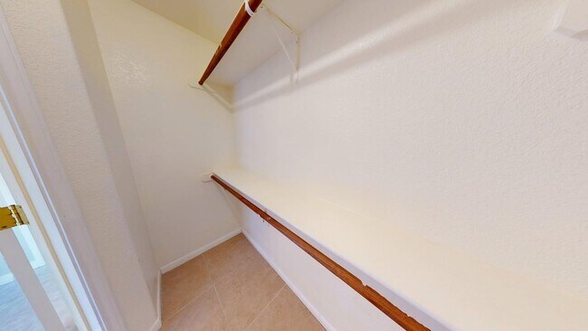 Building Photo - 106 Cedar Ridge Dr