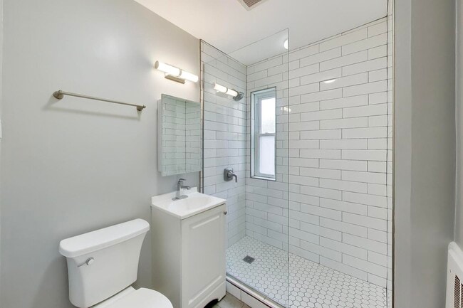 Building Photo - 6405 N Normandy Ave