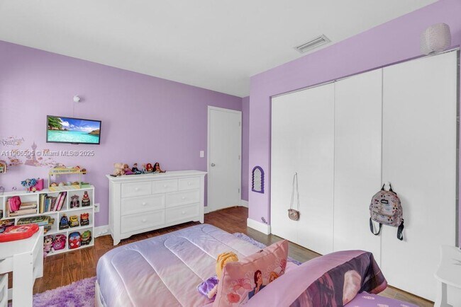 Building Photo - 1499 Yellowthroat St