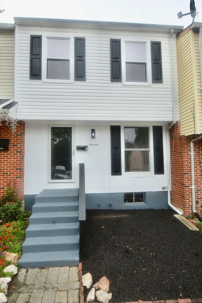 Building Photo - Recently Updated 3 Bedroom 1 Bath in Newar...