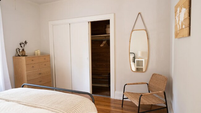 Building Photo - 3 Bed | 1 Bath Near Downtown Tulsa!