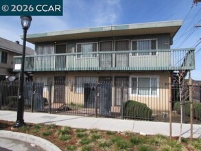 Building Photo - 2029 Nevin Ave